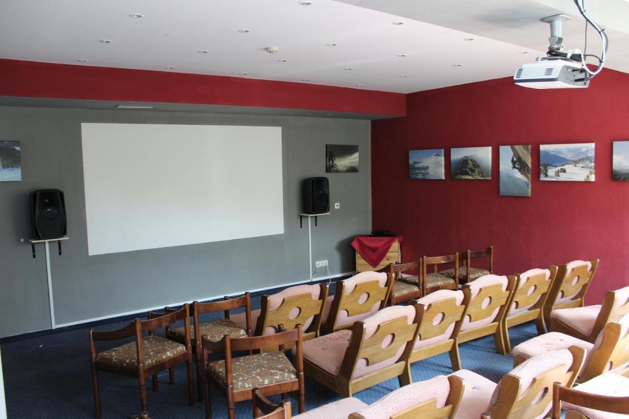 Aktiv Hotel Oetztal מראה חיצוני תמונה
